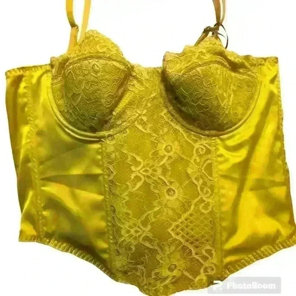 Sincerely Jules Bustier sz medium - Picture 1 of 2